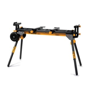 ToughBuilt kapp/gjærsagbukk med strømuttak